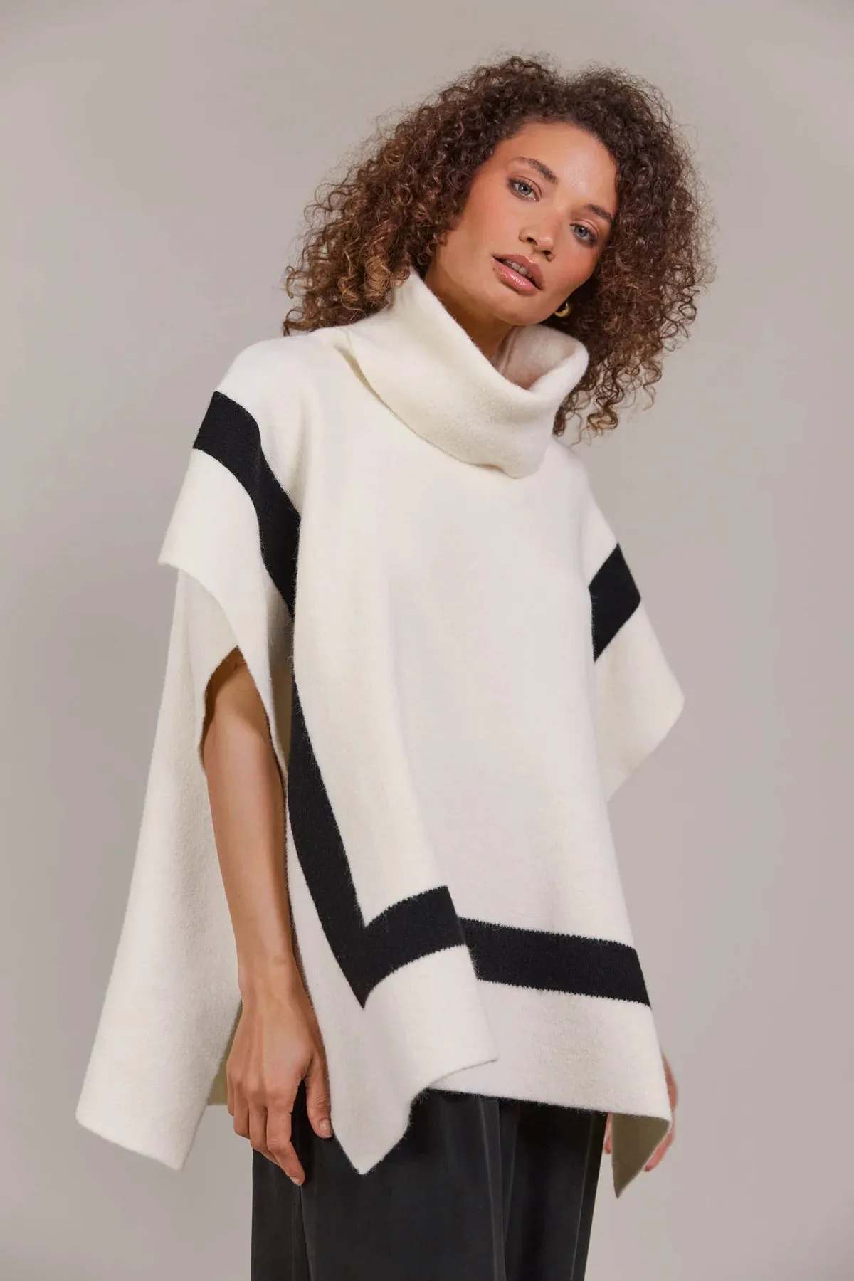 AVINO PONCHO - ECRU