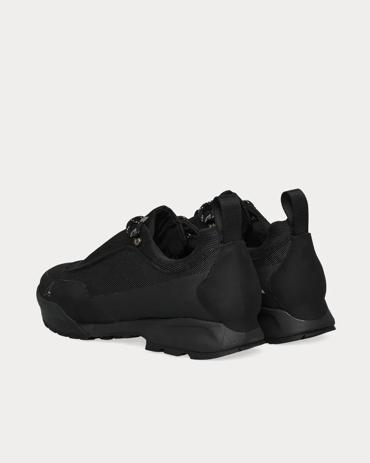Cingino Black Low Top Sneakers