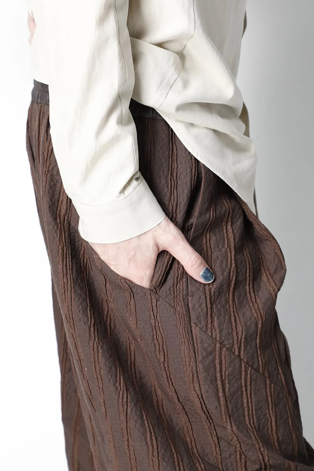 Cropped pants light weight stretch seersucker