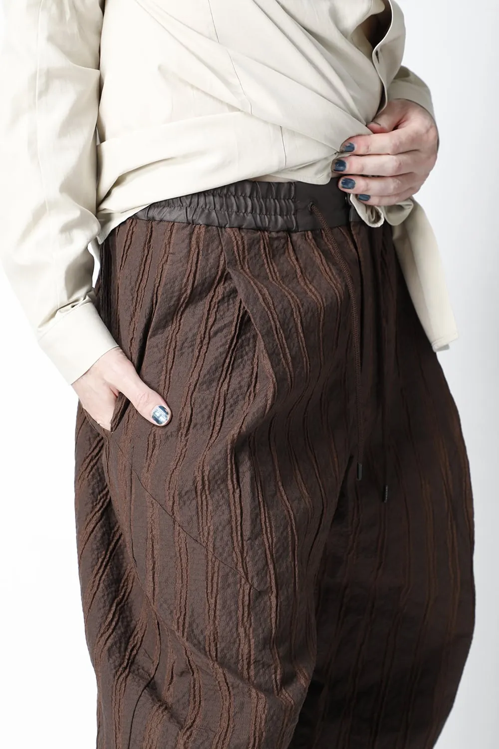 Cropped pants light weight stretch seersucker