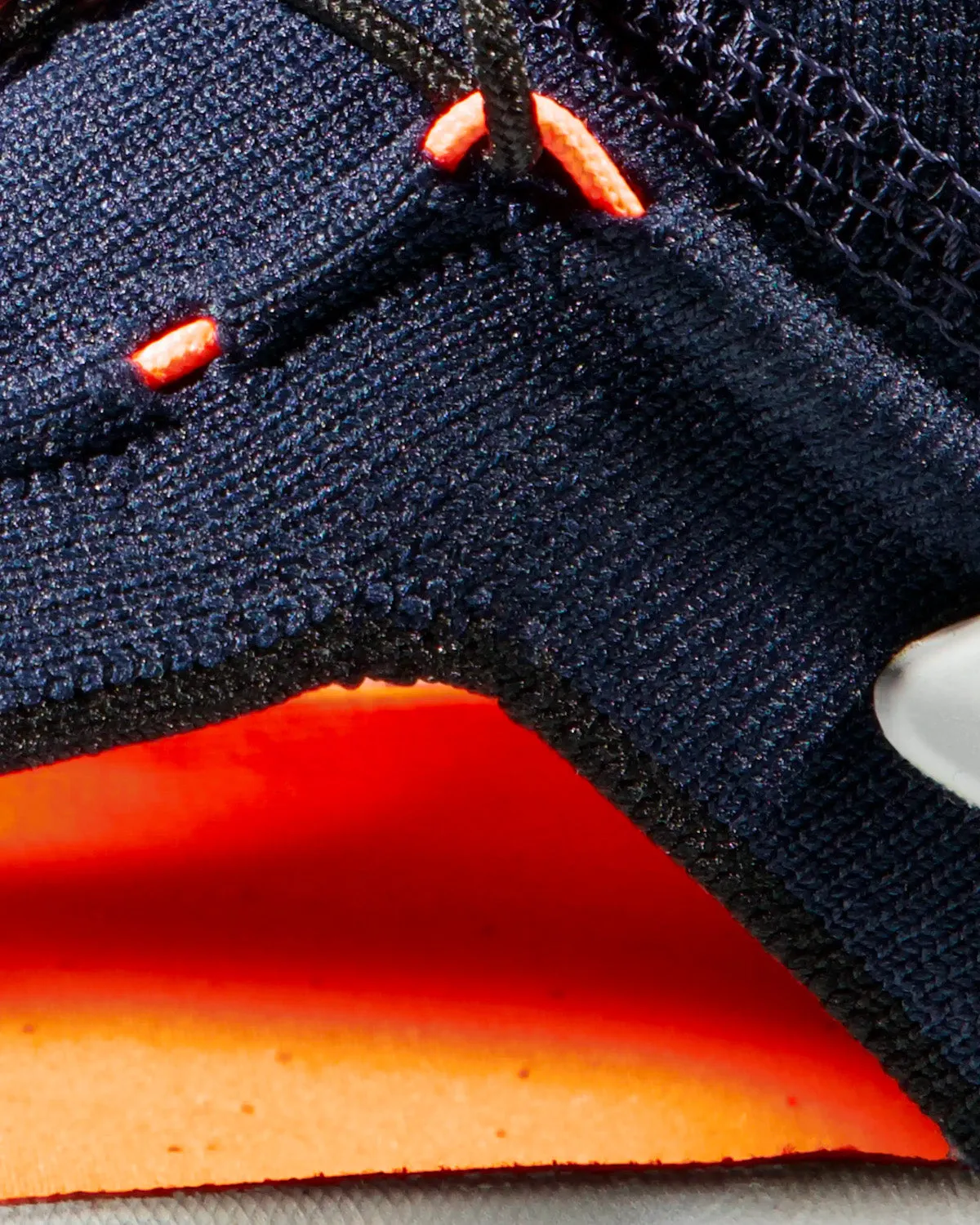 Hueco II Air Low Marine / Light Ice Grey Running Shoes