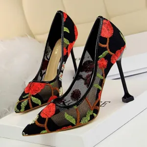 Kit Heel Point Toe Embroidery Mesh Pumps