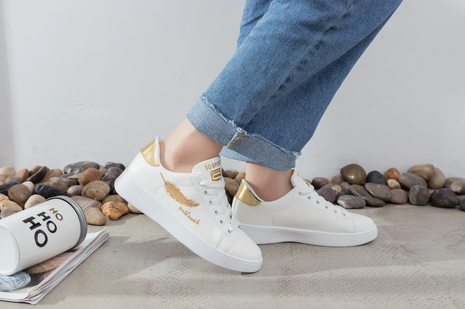 SH224 - Embroidered leaves light white shoes