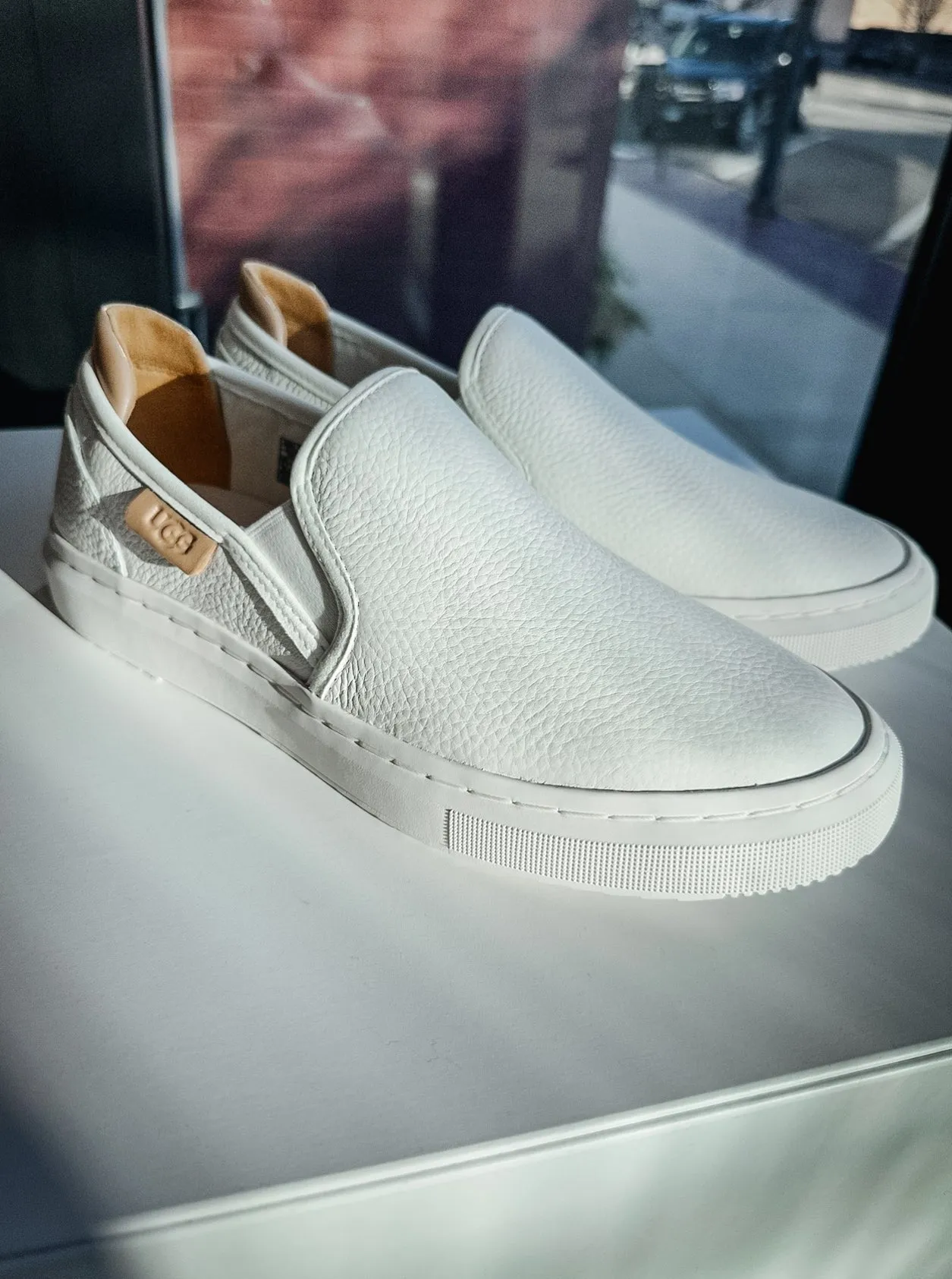 UGG Alameda Slip On