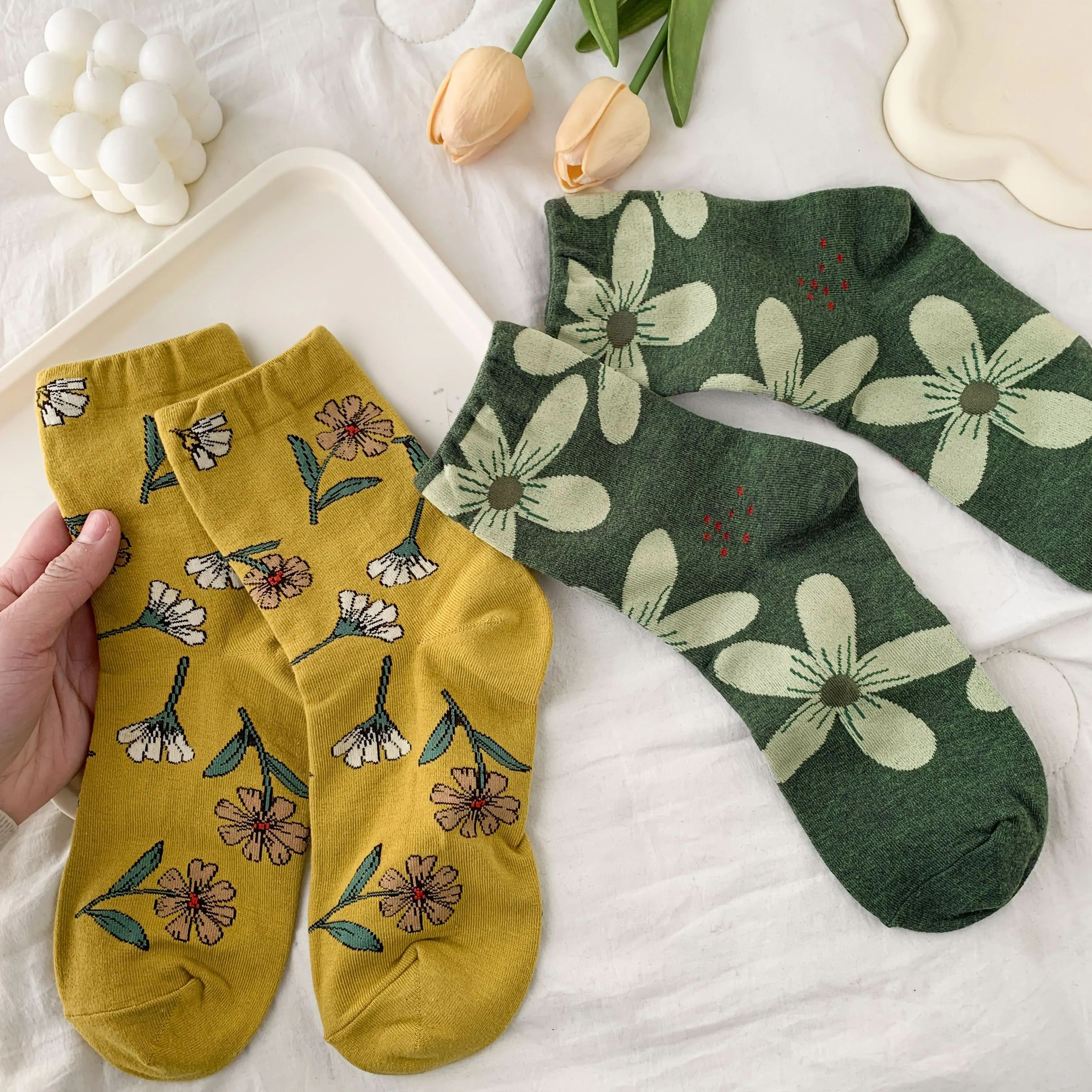 Vintage Floral Mid-Calf Socks – Lightweight & Breathable